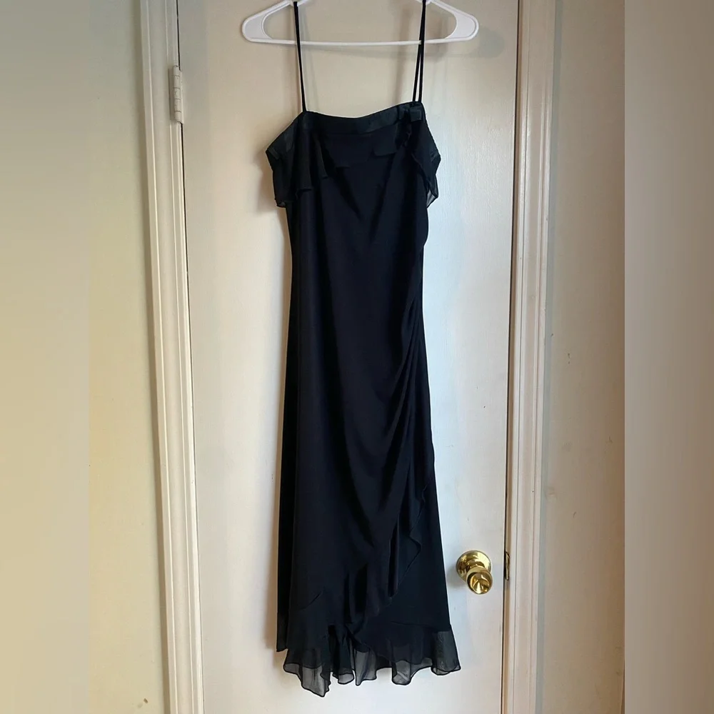 Dress - Picture 1 of 3